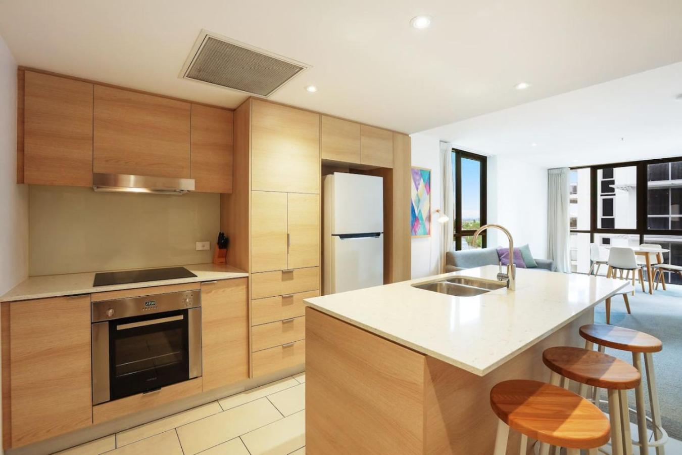 Holiday home Broadbeach Central, Wifi Secure Park *