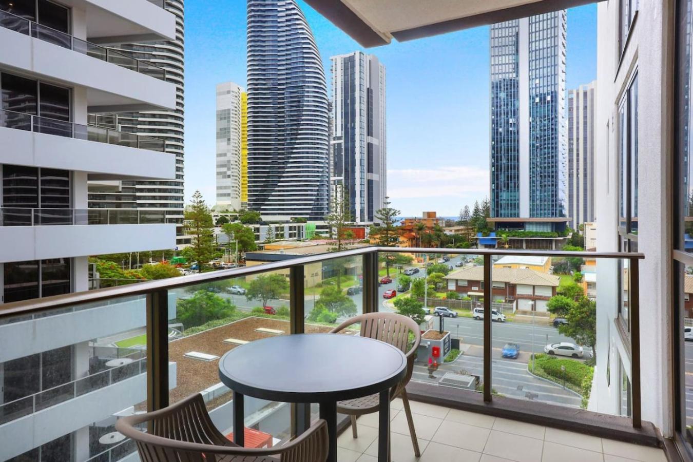 Broadbeach Central, Wifi Secure Park